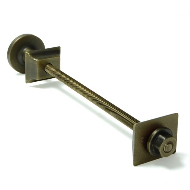 luxury_stays-old_english_brass